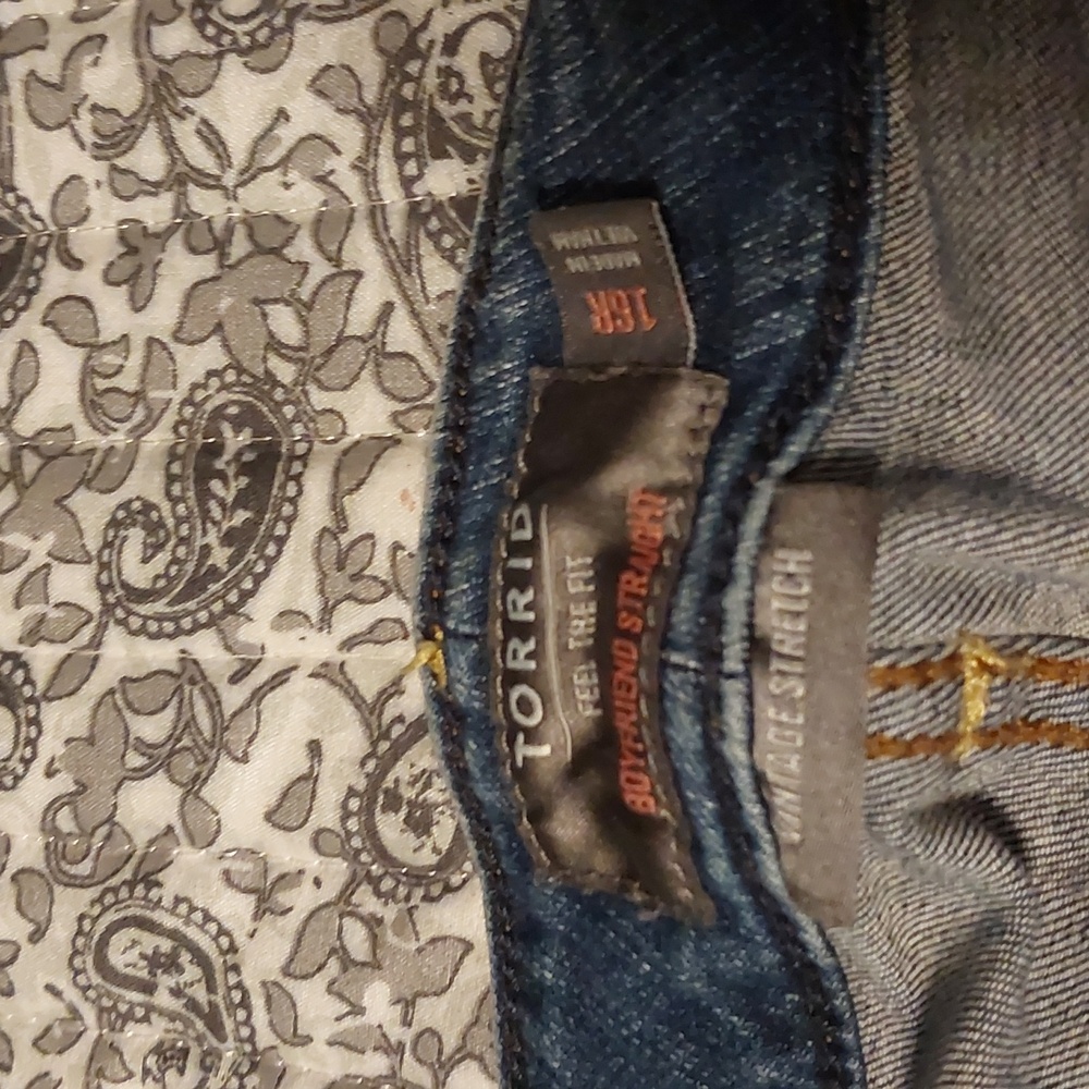 Womens size 16R Torrid Boyfriend Straight Jeans